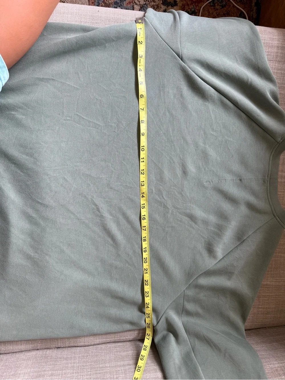 lululemon athletica measurements photos